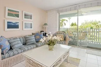 Silver Sands Condominiums Upper Land Cayman Islands