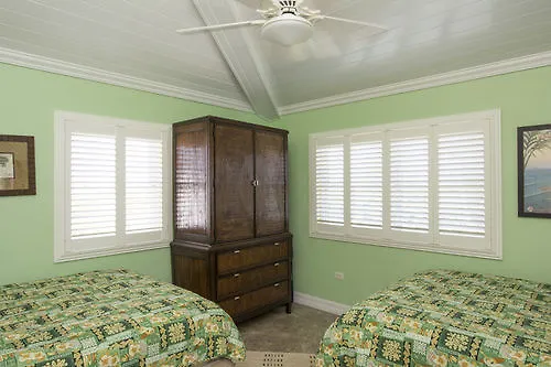 Silver Sands Condominiums Upper Land
