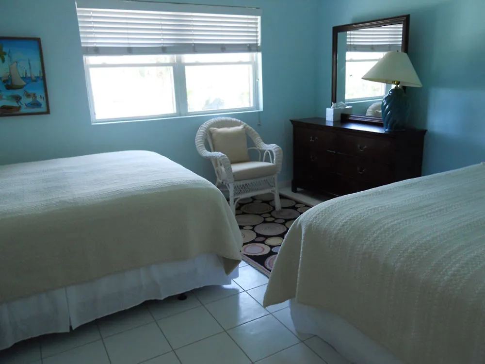 Hotel Silver Sands Condominiums Upper Land