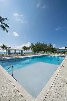 Hotel Silver Sands Condominiums Upper Land