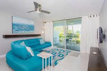 **** Hotel Silver Sands Condominiums Upper Land Cayman Islands