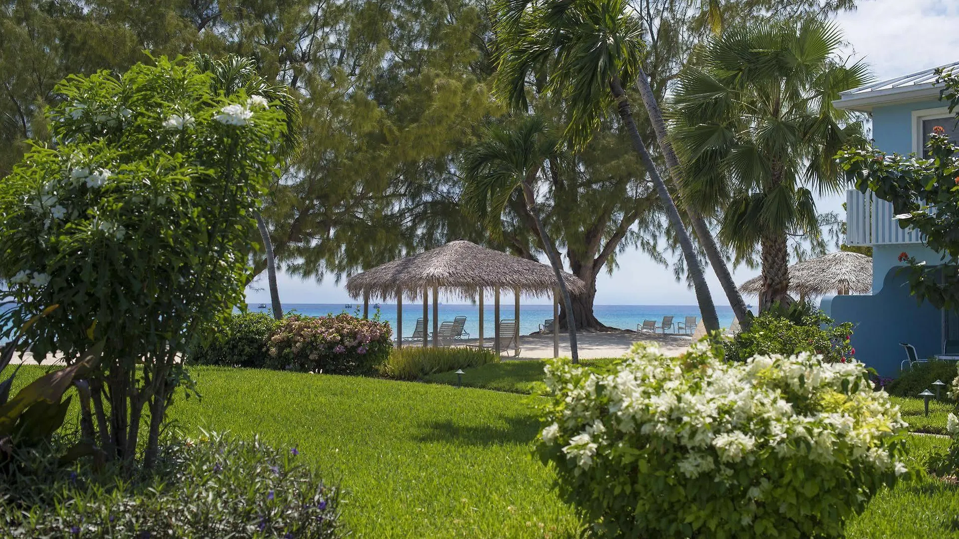 Silver Sands Condominiums Upper Land Cayman Islands