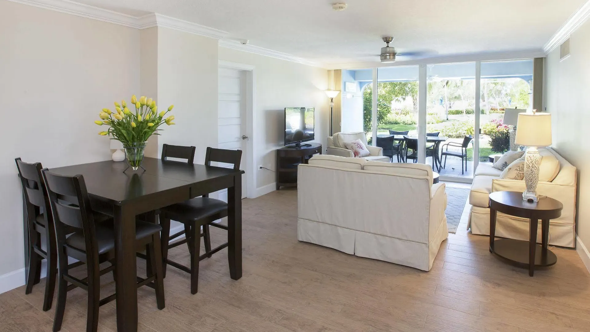 Silver Sands Condominiums Upper Land West Bay