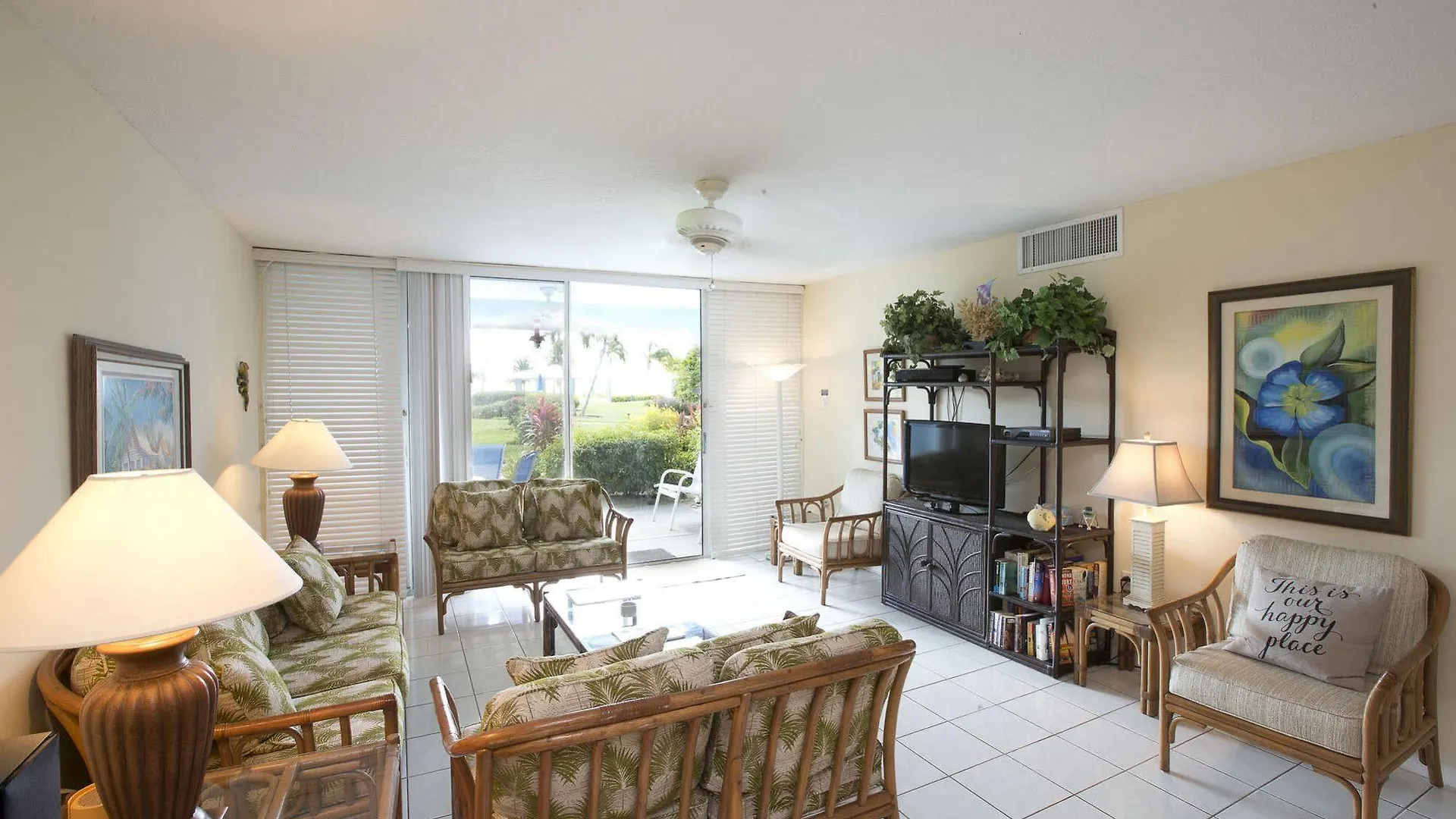 Silver Sands Condominiums Upper Land 4*, West Bay